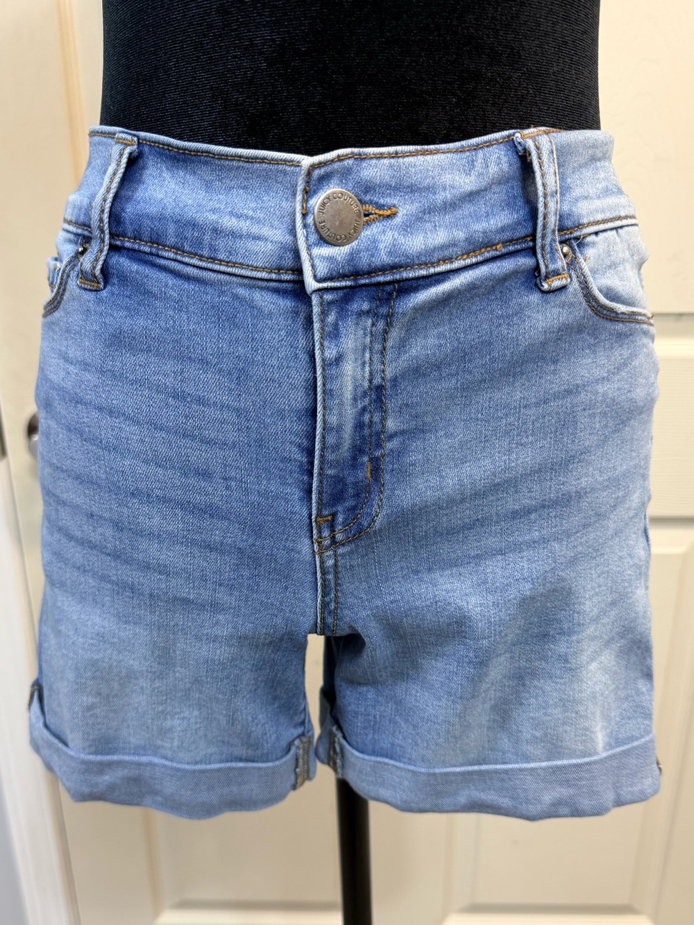 Juicy Couture Light Blue Denim Rolled-Hem Women's Shorts